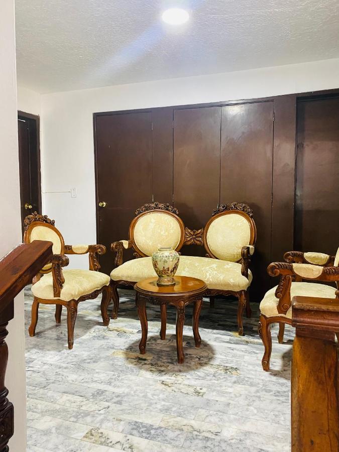 Hostal Guadalajara Cosmopolitan Providencia Esterno foto
