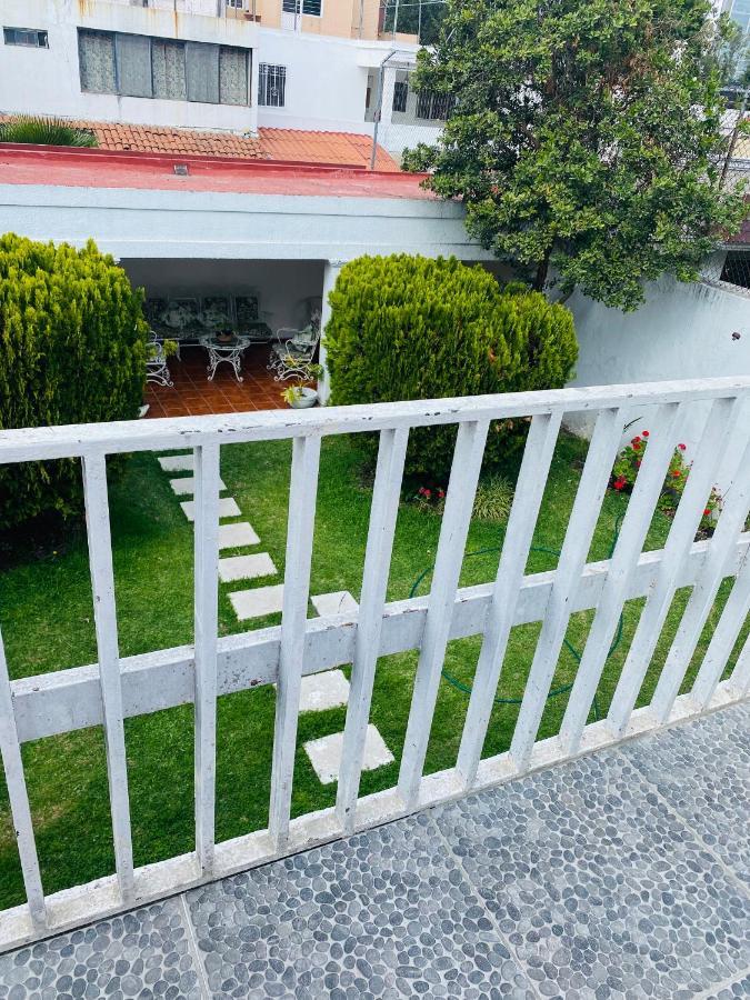 Hostal Guadalajara Cosmopolitan Providencia Esterno foto