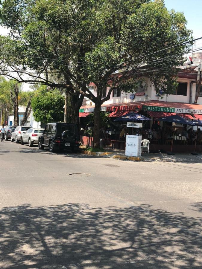 Hostal Guadalajara Cosmopolitan Providencia Esterno foto