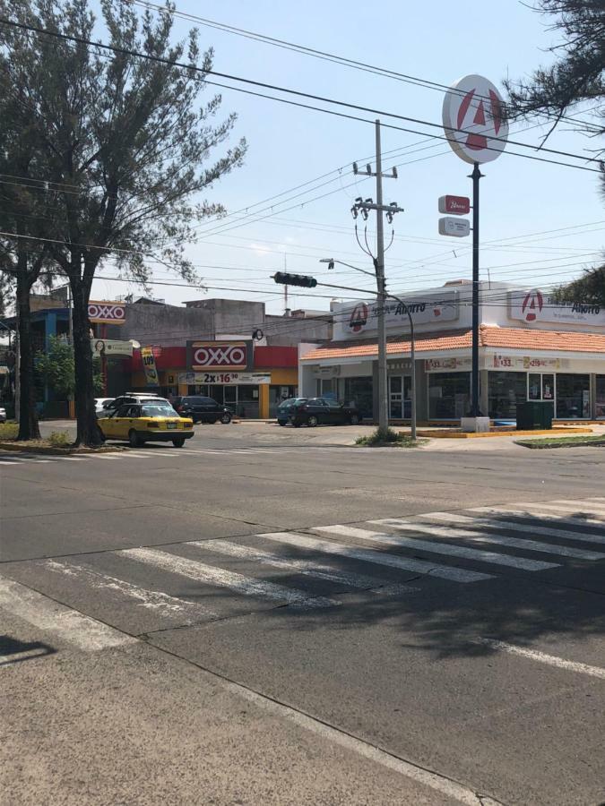 Hostal Guadalajara Cosmopolitan Providencia Esterno foto