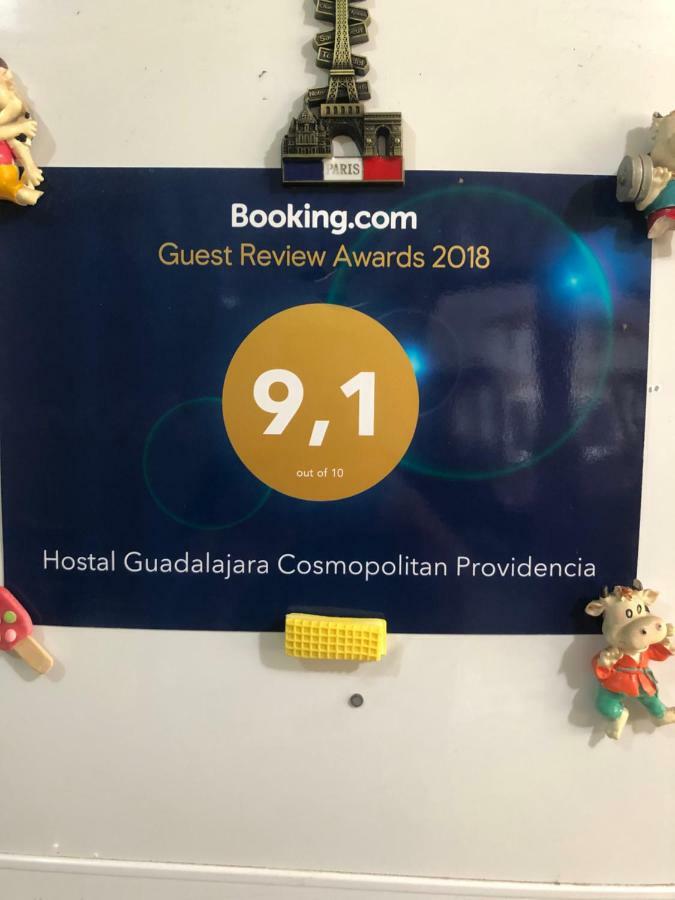 Hostal Guadalajara Cosmopolitan Providencia Esterno foto